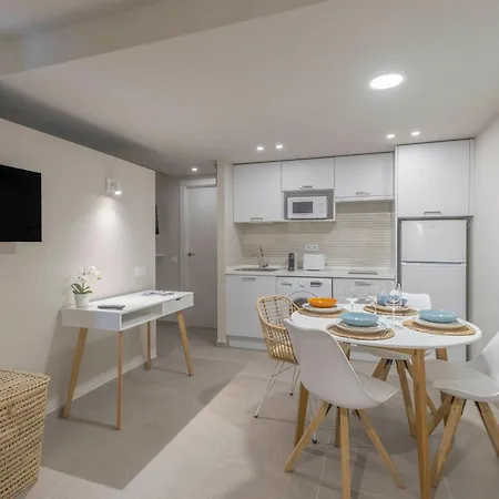 Exclusive Design Loft With Air-conditioning 7 Minutes From The 科斯塔卡莱塔